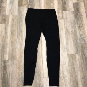 Lululemon Black Wunder Under Leggings